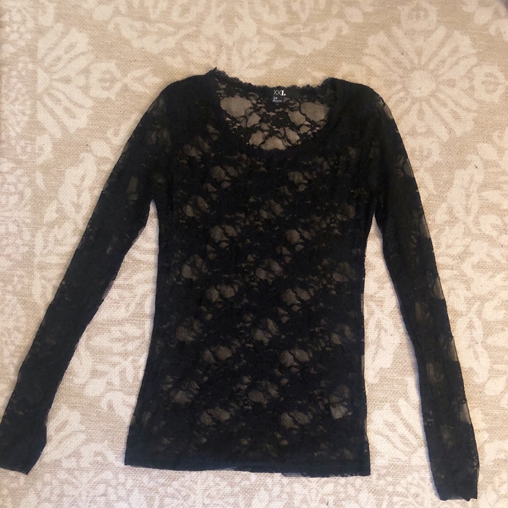 Forever21 lace top! Size: S